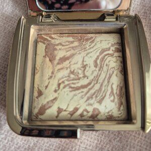 Hourglass Ambient lighting bronzer - Diffused bronze light